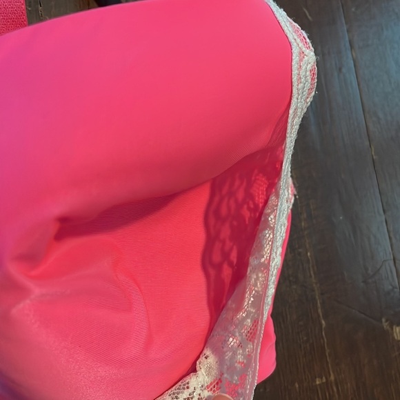 Women's Victoria’s Secret Perfect Coverage Lace Bra Lingerie 36D - Picture 5 of 16